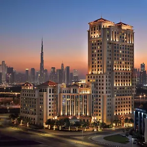 Marriott Al Jaddaf, Отель